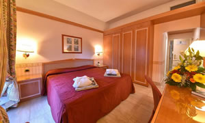 Una camera - Grand Hotel delle Terme Re Ferdinando Ischia