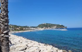 Lacco Ameno-2